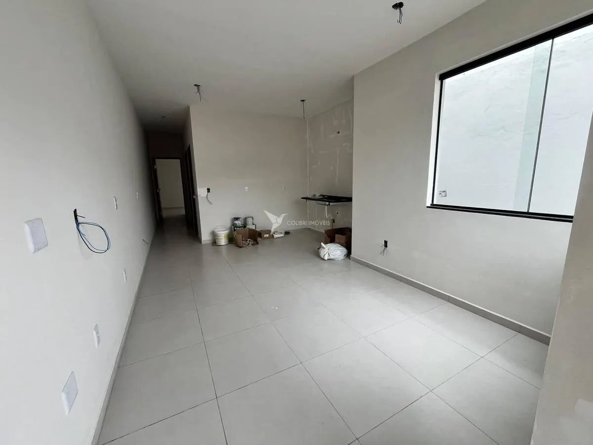 Foto 3 de Casa nova de 2 quartos (1 suíte) com quintal e garagem, Rebourgeon