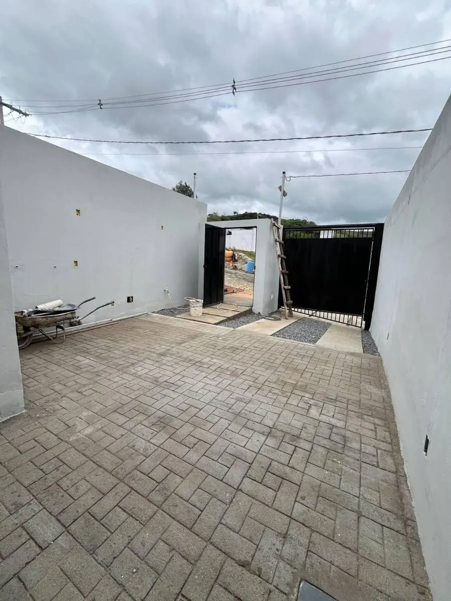 Foto 7 de Casa nova de 2 quartos (1 suíte) com garagem, Rebourgeon