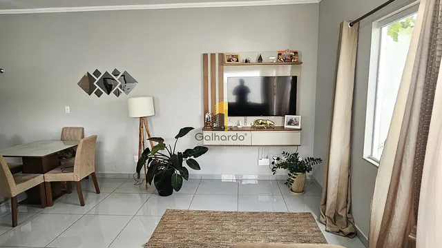 Foto 1 de Casa nova de 2 quartos (1 suíte) com cozinha americana, Jardim das Palmeiras