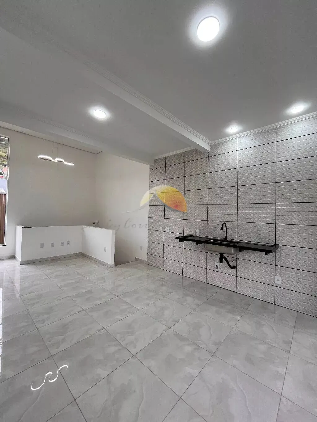 Foto 4 de Casa nova de 3 quartos (1 suíte com sacada) com área gourmet e vista, Jardim Califórnia