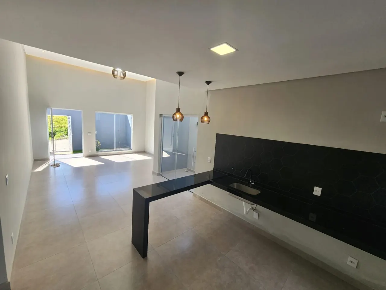 Foto 3 de Casa nova de 3 quartos (1 suíte com closet) com área gourmet, Vale das Hortênsias