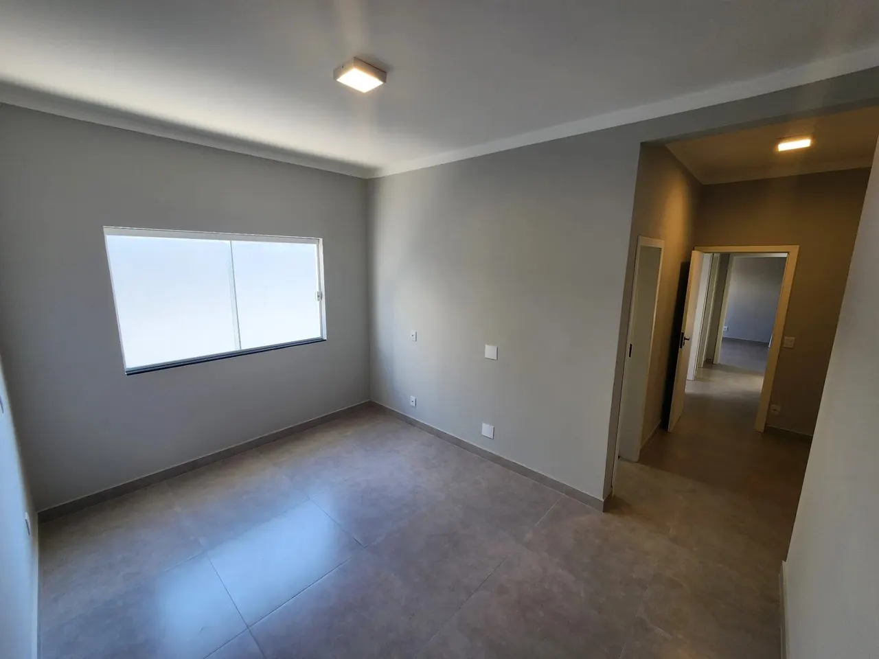 Foto 6 de Casa nova de 3 quartos (1 suíte com closet) com área gourmet, Vale das Hortênsias