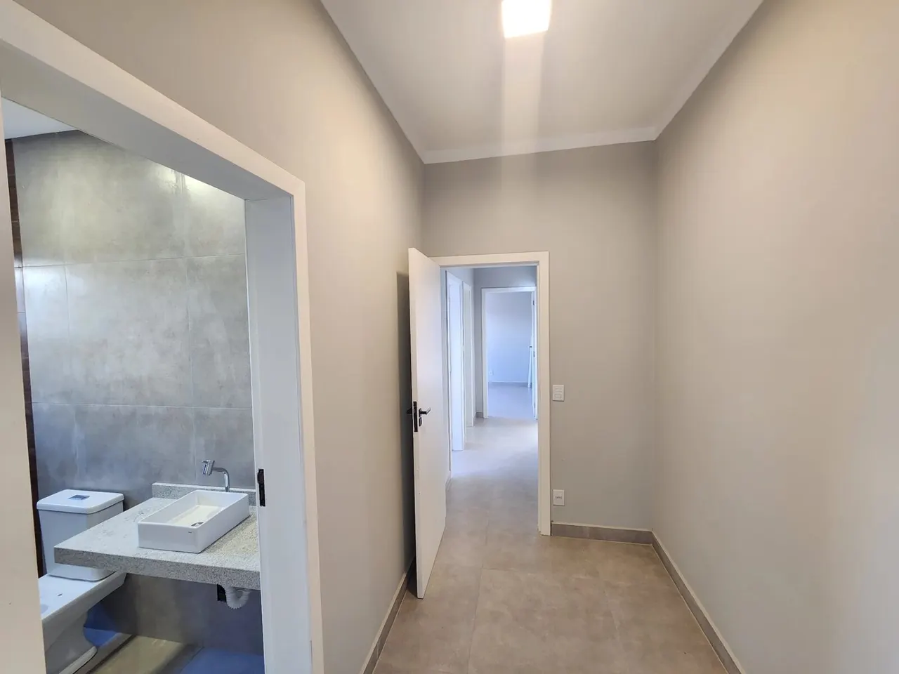 Foto 7 de Casa nova de 3 quartos (1 suíte com closet) com área gourmet, Vale das Hortênsias