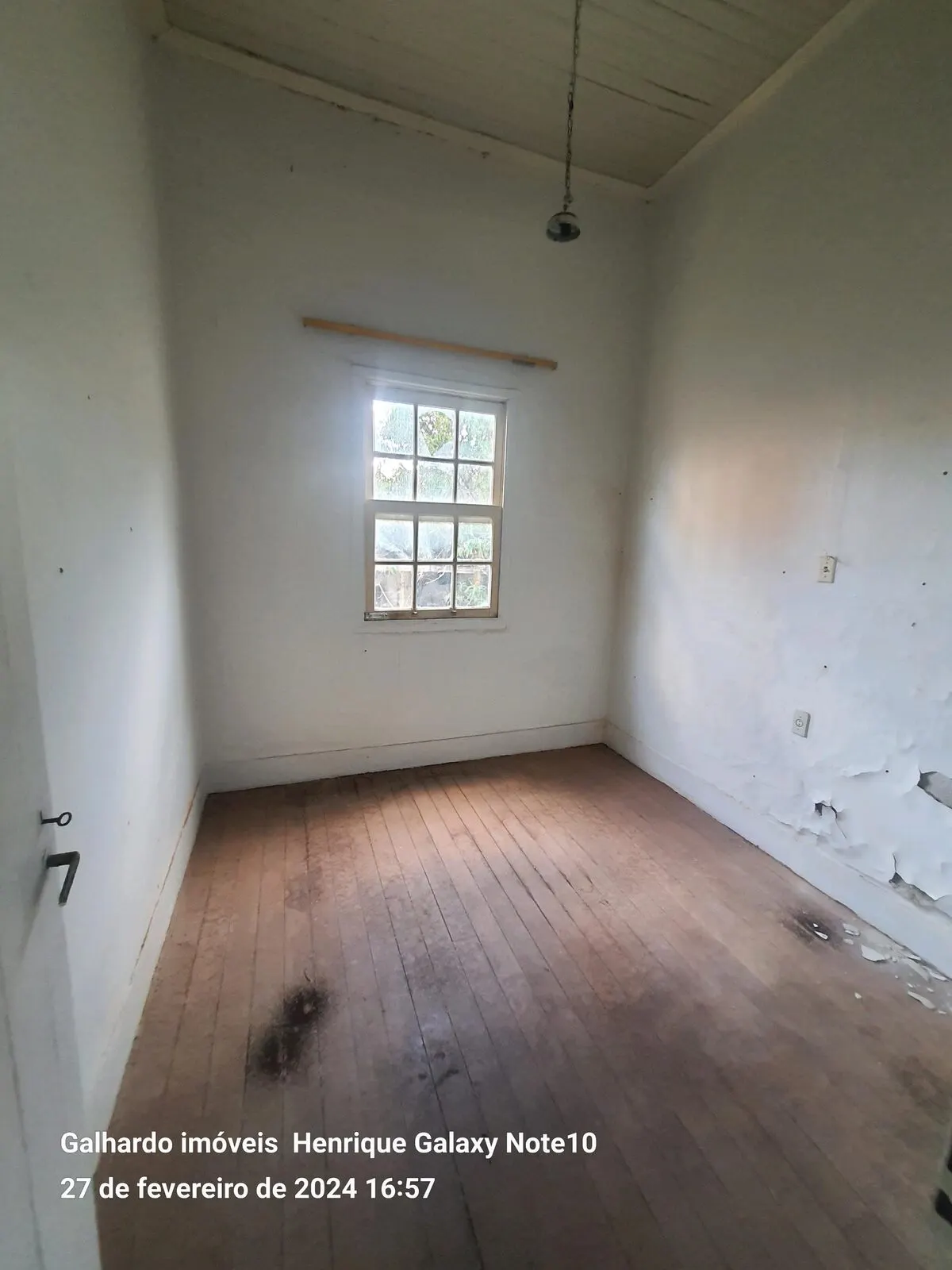 Foto 5 de Casa para reforma com 5 quartos e porão, Centro