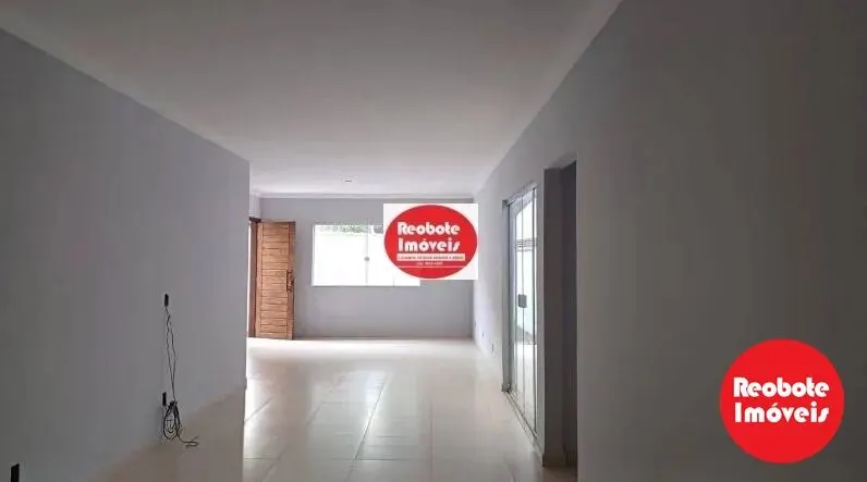 Foto 2 de Casa recém reformada de 3 quartos (2 suítes) e 3 vagas, Boa Vista