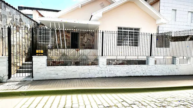 Foto 1 de Casa reformada de 3 quartos com quintal e edícula, Porto Velho