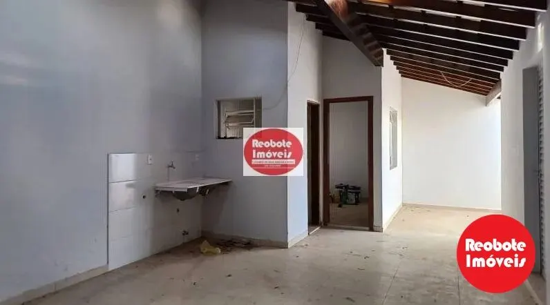 Foto 3 de Casa ampla de 3 quartos (1 suíte) com edícula, Medicina