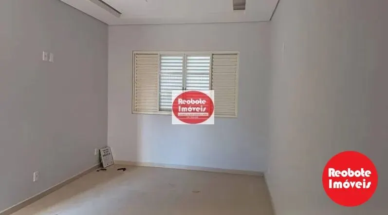 Foto 4 de Casa ampla de 3 quartos (1 suíte) com edícula, Medicina