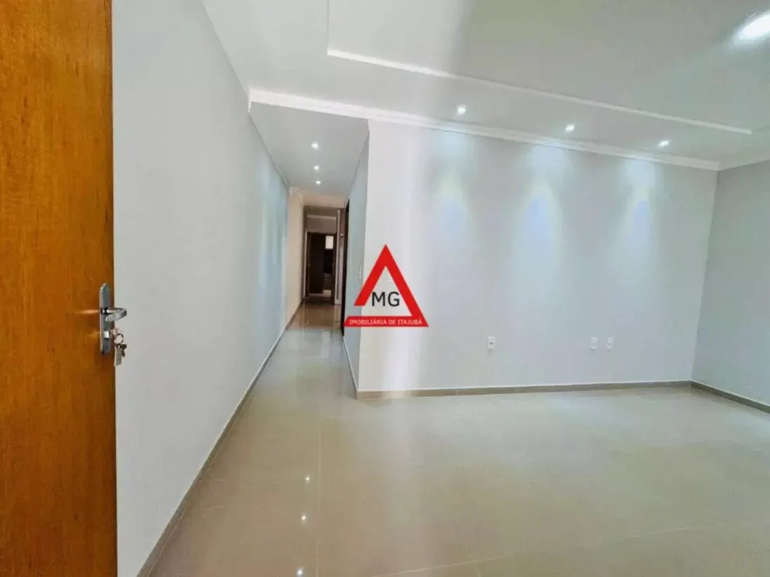 Foto 4 de Casa térrea de 2 quartos com cozinha planejada, Jardim Lisboa