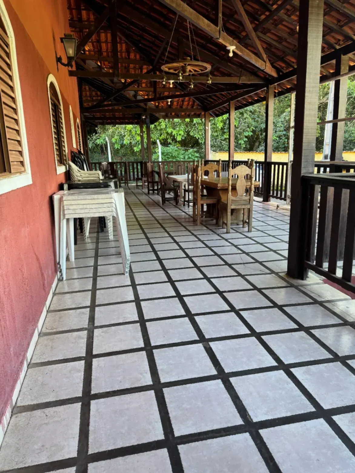 Foto 4 de Chácara com casa sede, 13 chalés e piscina, vendida porteira fechada, Capituba