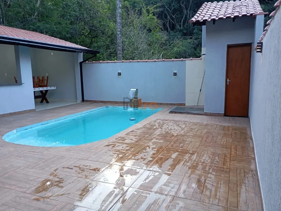 Foto 2 de Chácara com casa de 2 quartos, piscina e churrasqueira, Área Rural de Itajubá