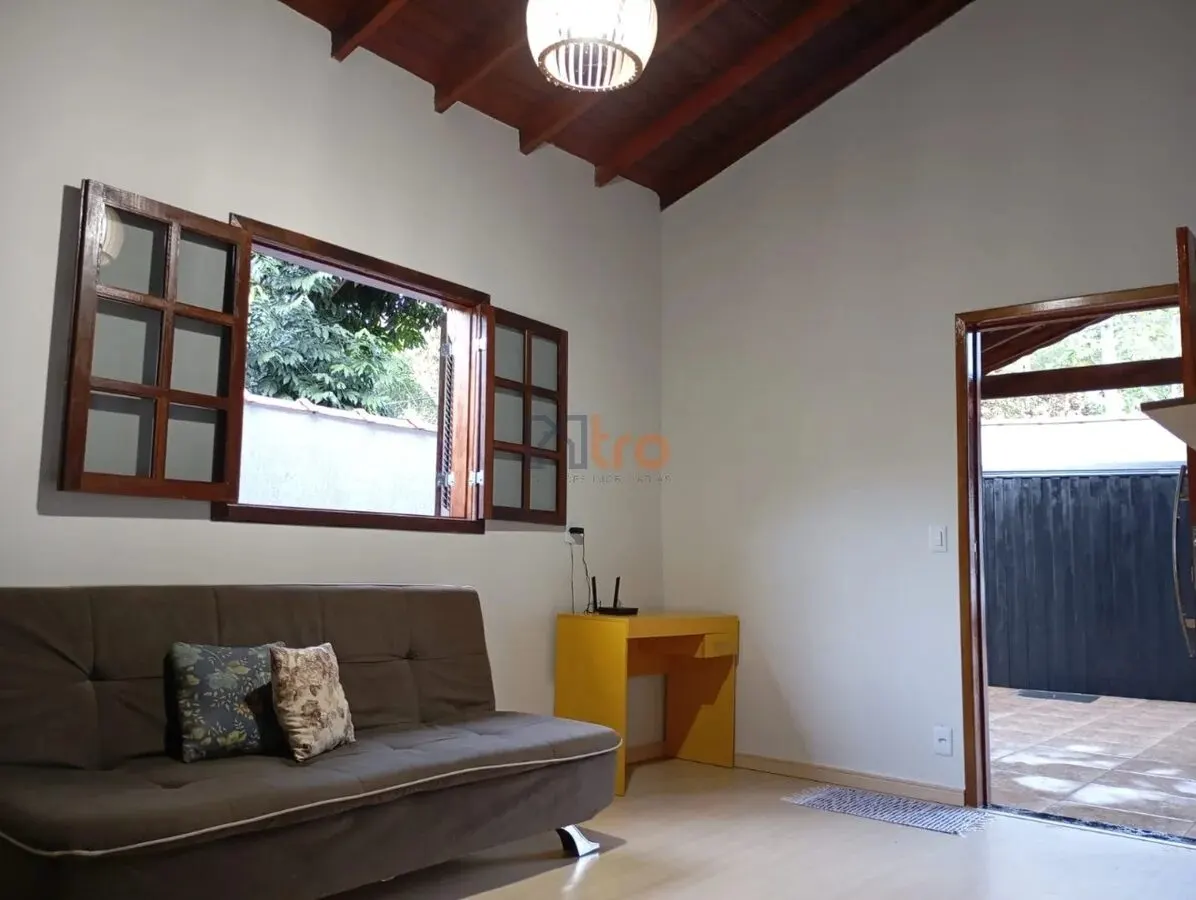 Foto 5 de Chácara com casa de 2 quartos, piscina e churrasqueira, Área Rural de Itajubá