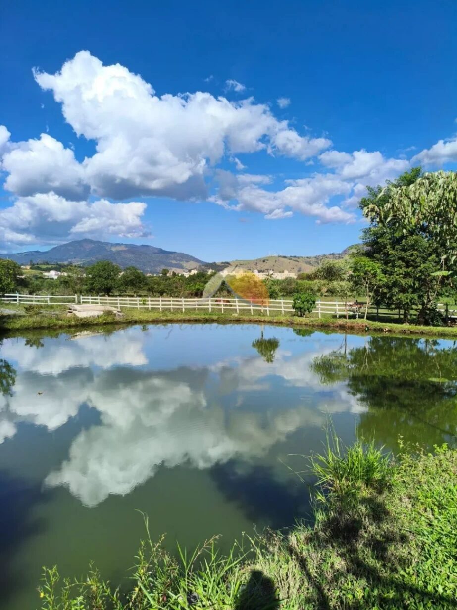 Foto 5 de Chácara com casa de 3 quartos, piscinas, lago e salão de eventos, Novo Horizonte