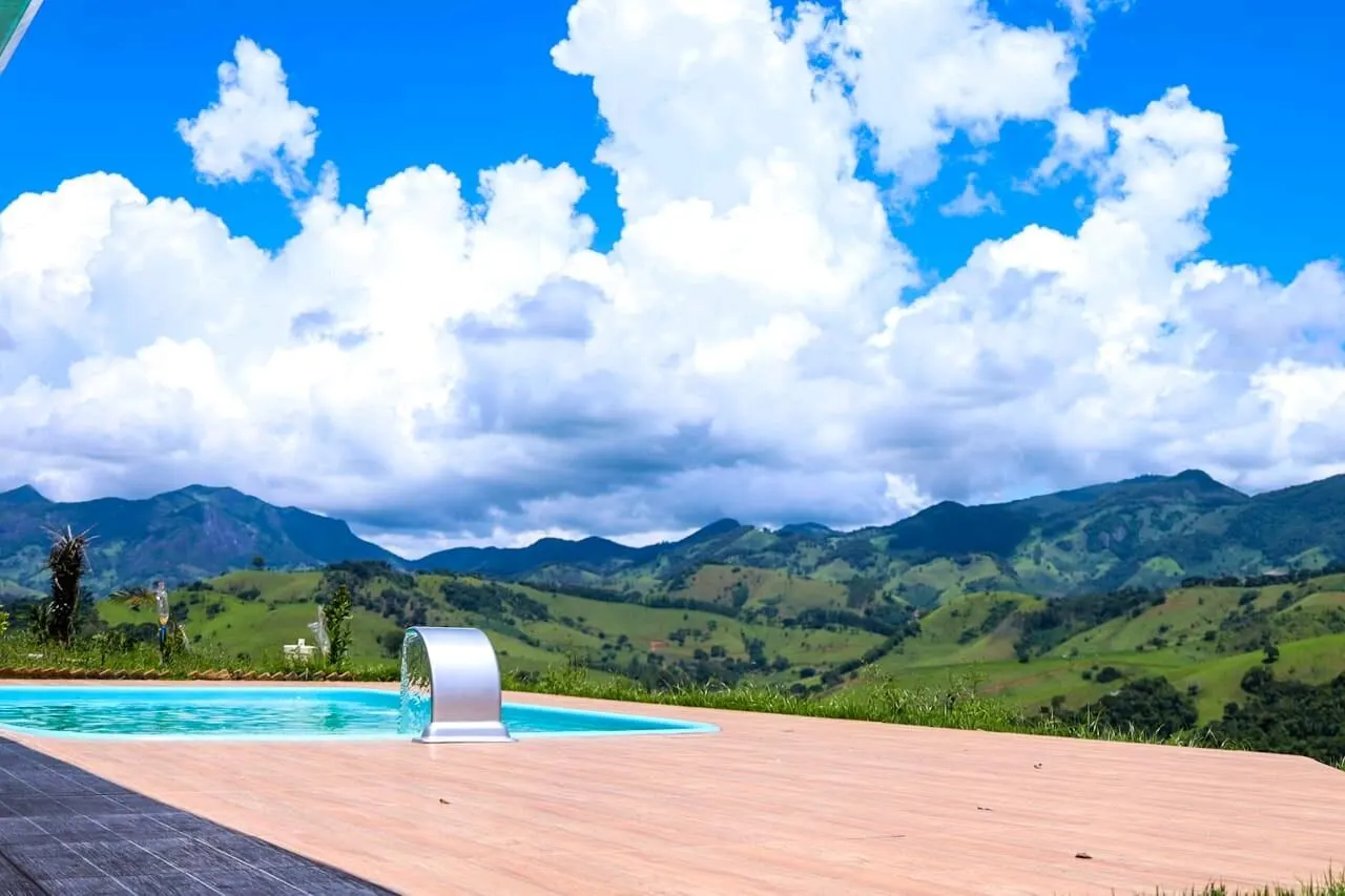 Foto 8 de Chácara de 1.000 m² com casa de 2 quartos (1 suíte), piscina e lareira, Shalon