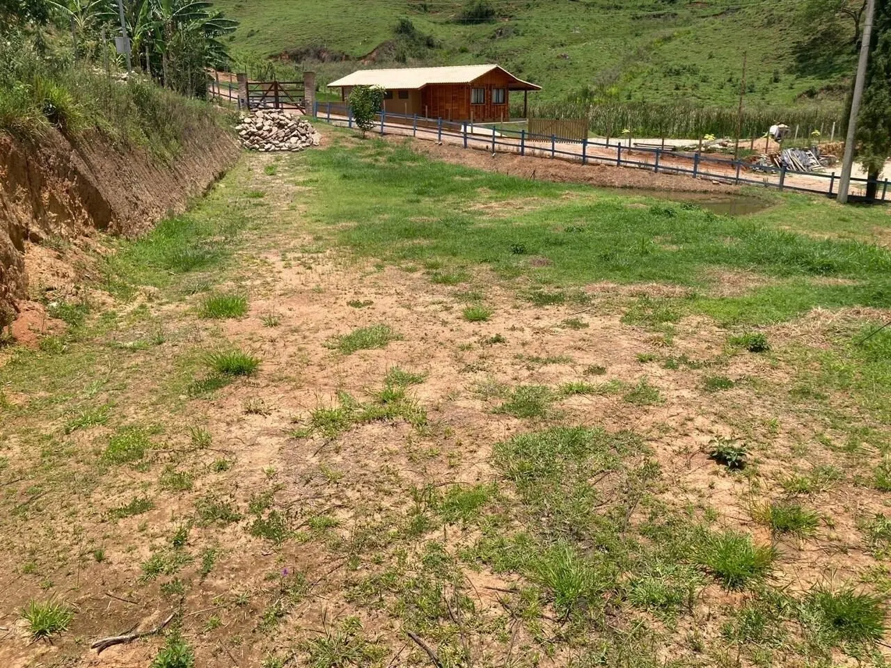 Foto 6 de Chácara de 1.100 m² com lago de peixes e água de mina, Retiro