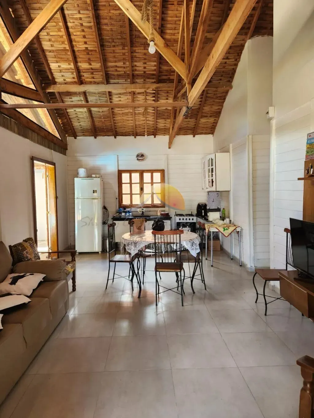 Foto 4 de Chácara de 1.100 m² com casa de 3 quartos (1 suíte), piscina e quadra, São Pedro