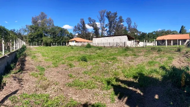 Foto 1 de Chácara de 1.112 m² nivelada e cercada, Pessegueiro