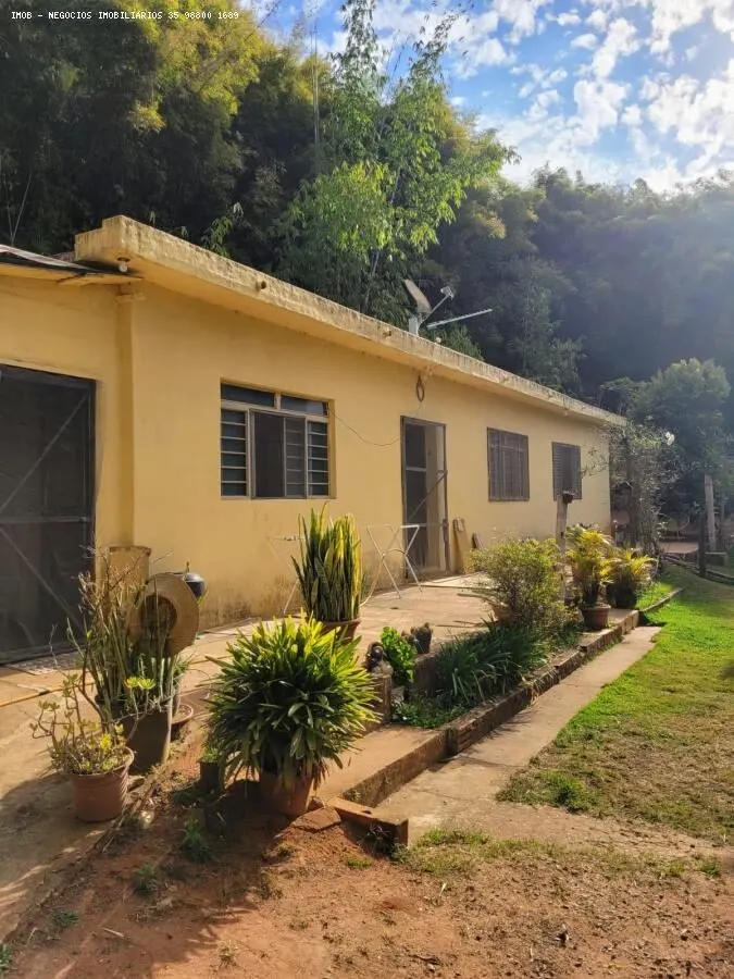 Foto 2 de Chácara de 10.000 m² com casa, edícula e tanque de tilápias, Retiro