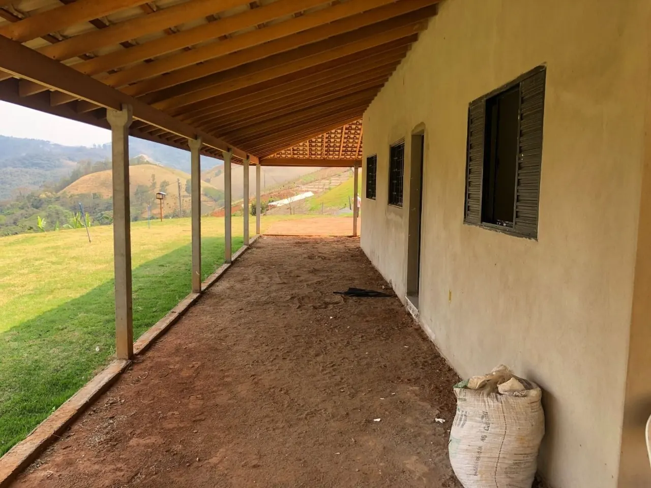 Foto 6 de Chácara de 17.000 m² com casa de 3 quartos e vista para as montanhas, Lourenço Velho