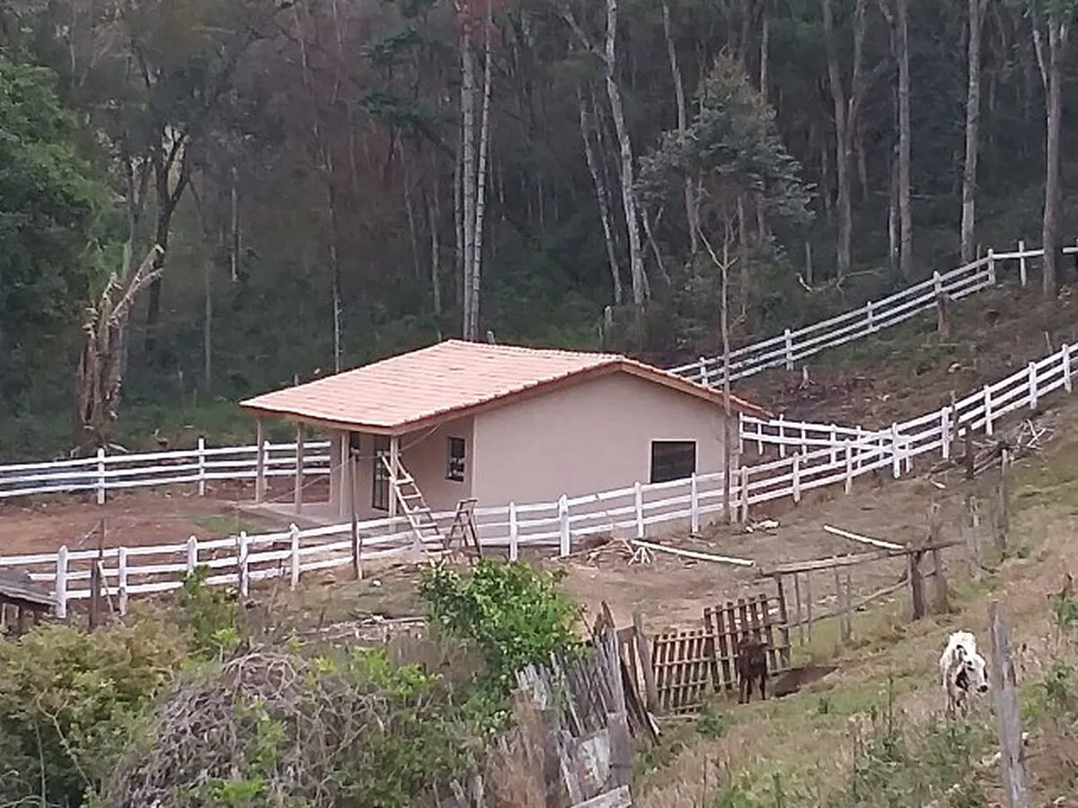 Foto 2 de Chácara de 2.000 m² com casa de 3 quartos e água de mina, São Pedro