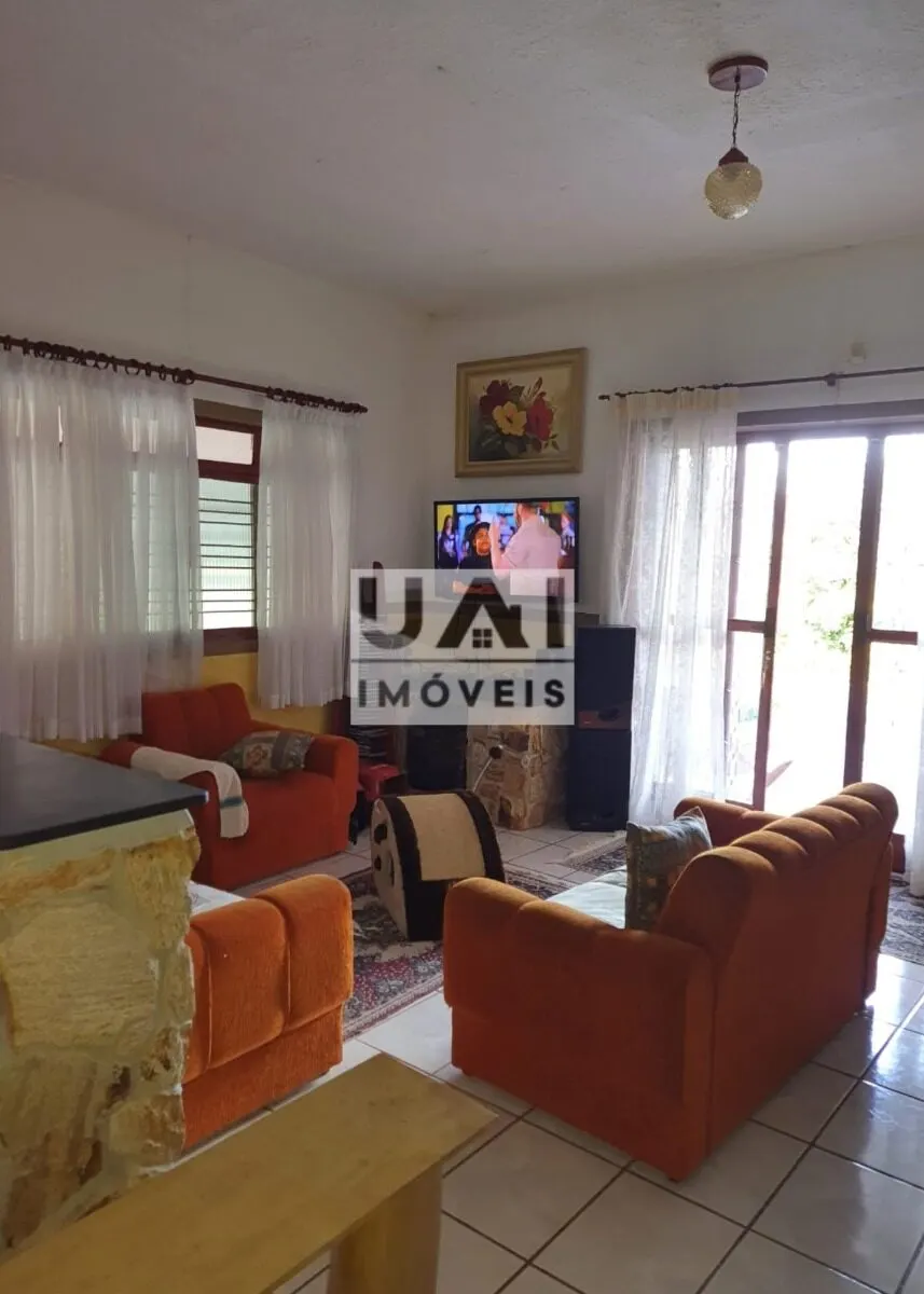 Foto 5 de Chácara de 2.250 m² com casa de 5 quartos, lareira e pomar, Nações