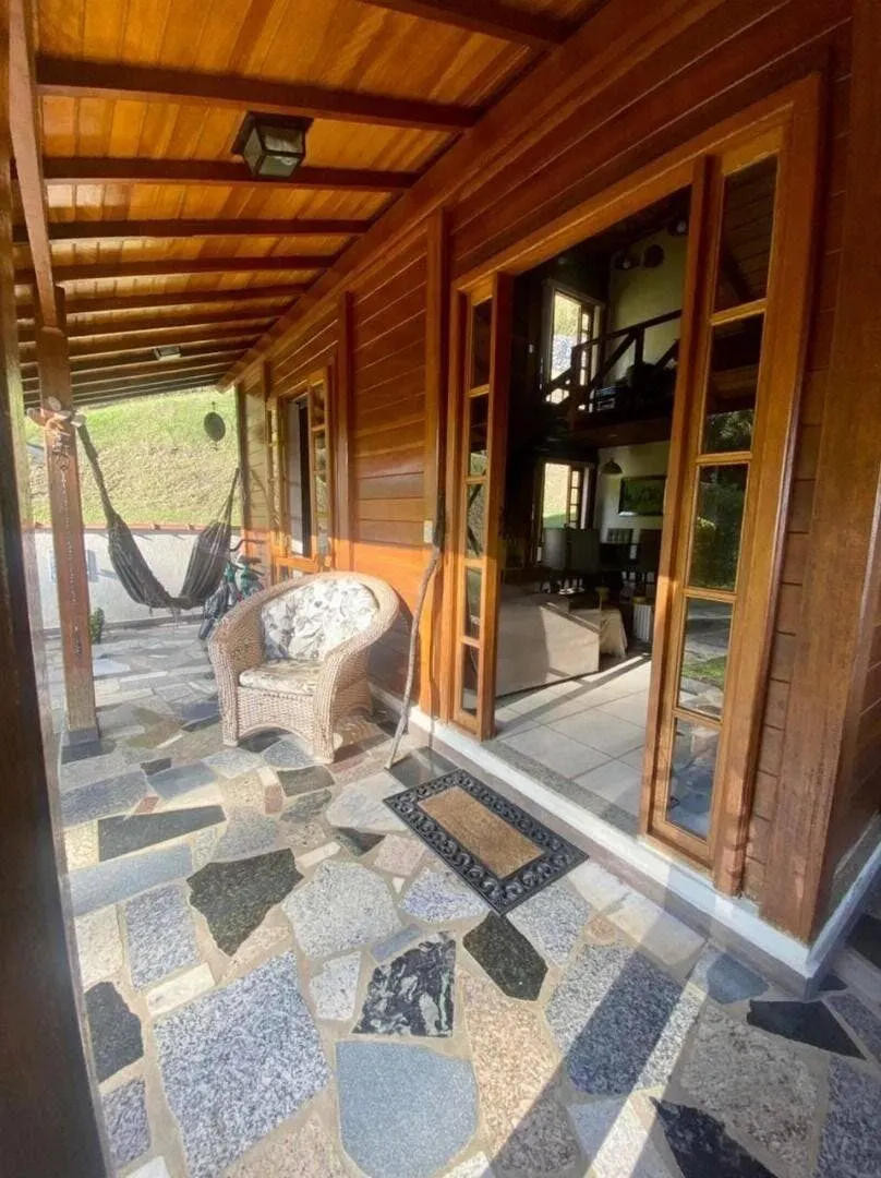 Foto 3 de Chácara de 3 quartos com piscina e energia solar, porteira fechada, Pinheirinho
