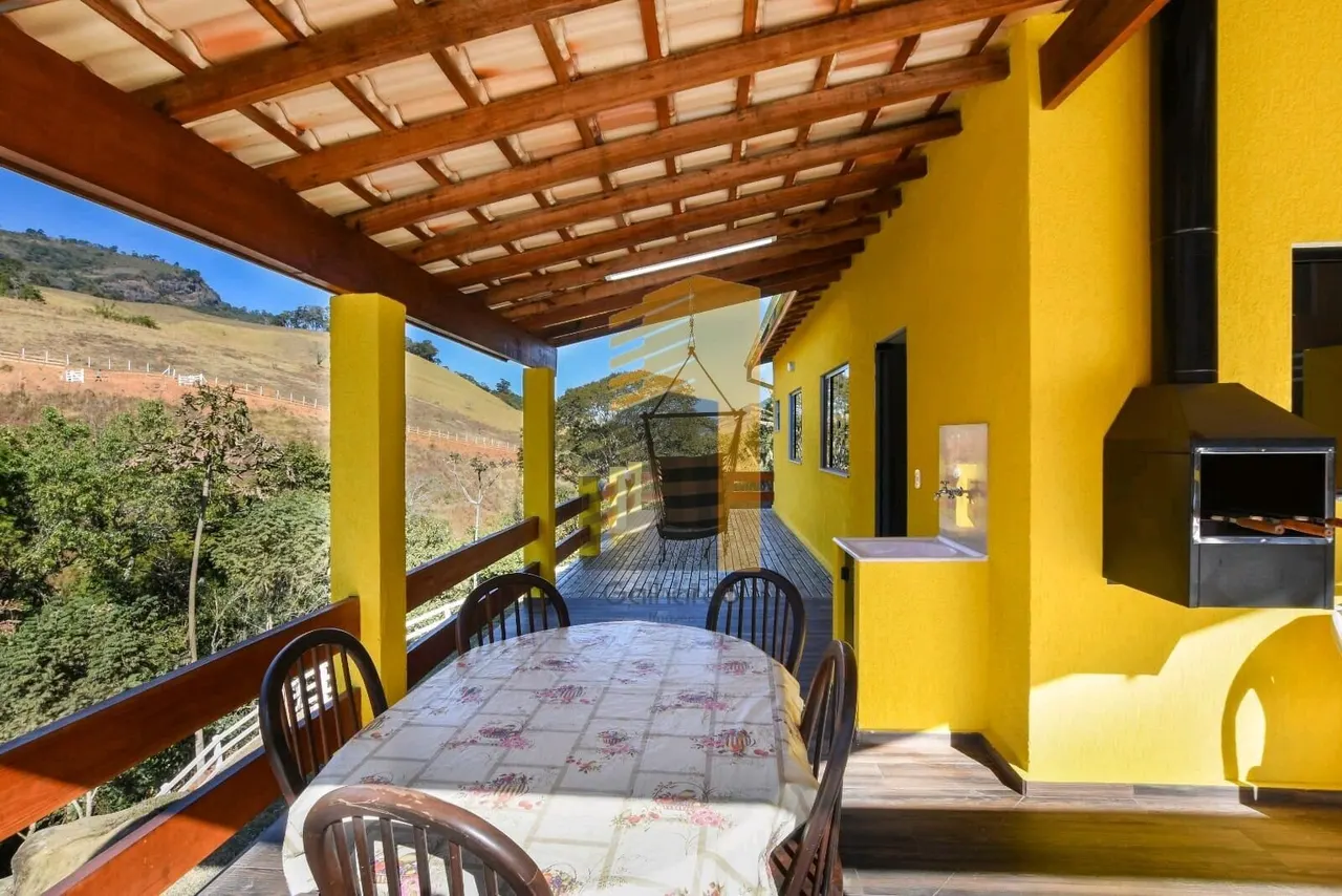 Foto 7 de Chácara em condomínio com casa de 3 quartos (1 suíte), piscina e deque, Área Rural de Itajubá