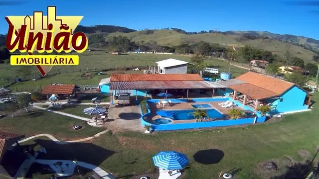 Foto 1 de Chácara com casa de 4 quartos, piscinas e tanque de peixes, Freires