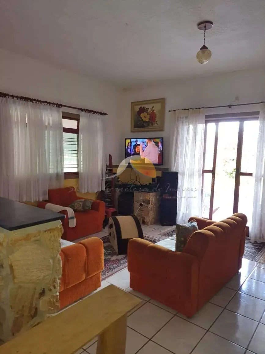 Foto 4 de Chácara de 5 quartos com lareira, área gourmet e pomar, Nações