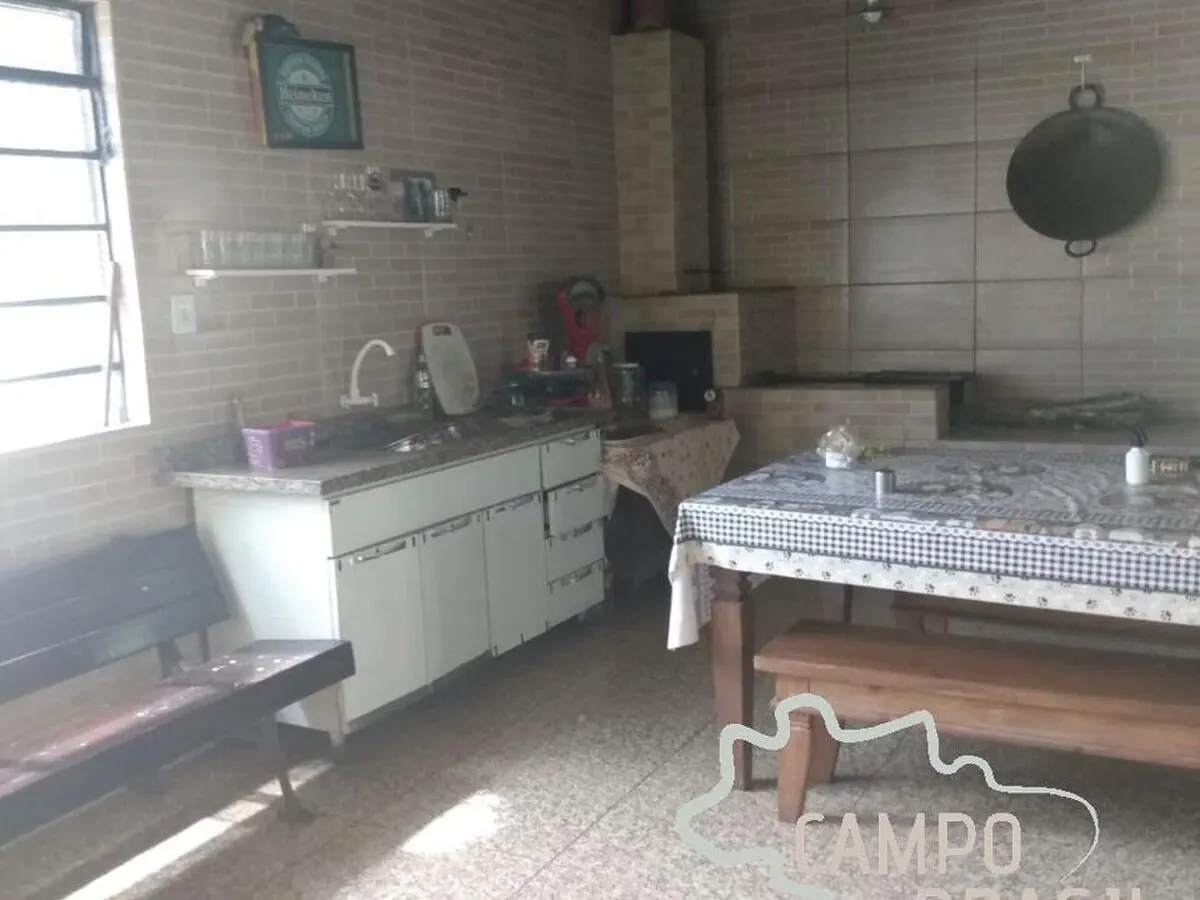 Foto 3 de Chácara escriturada de 6.380 m² com casa sede, lagos e nascente, Área Rural de Itajubá