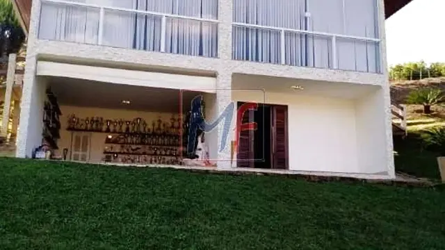 Chácara com lago nos Freires