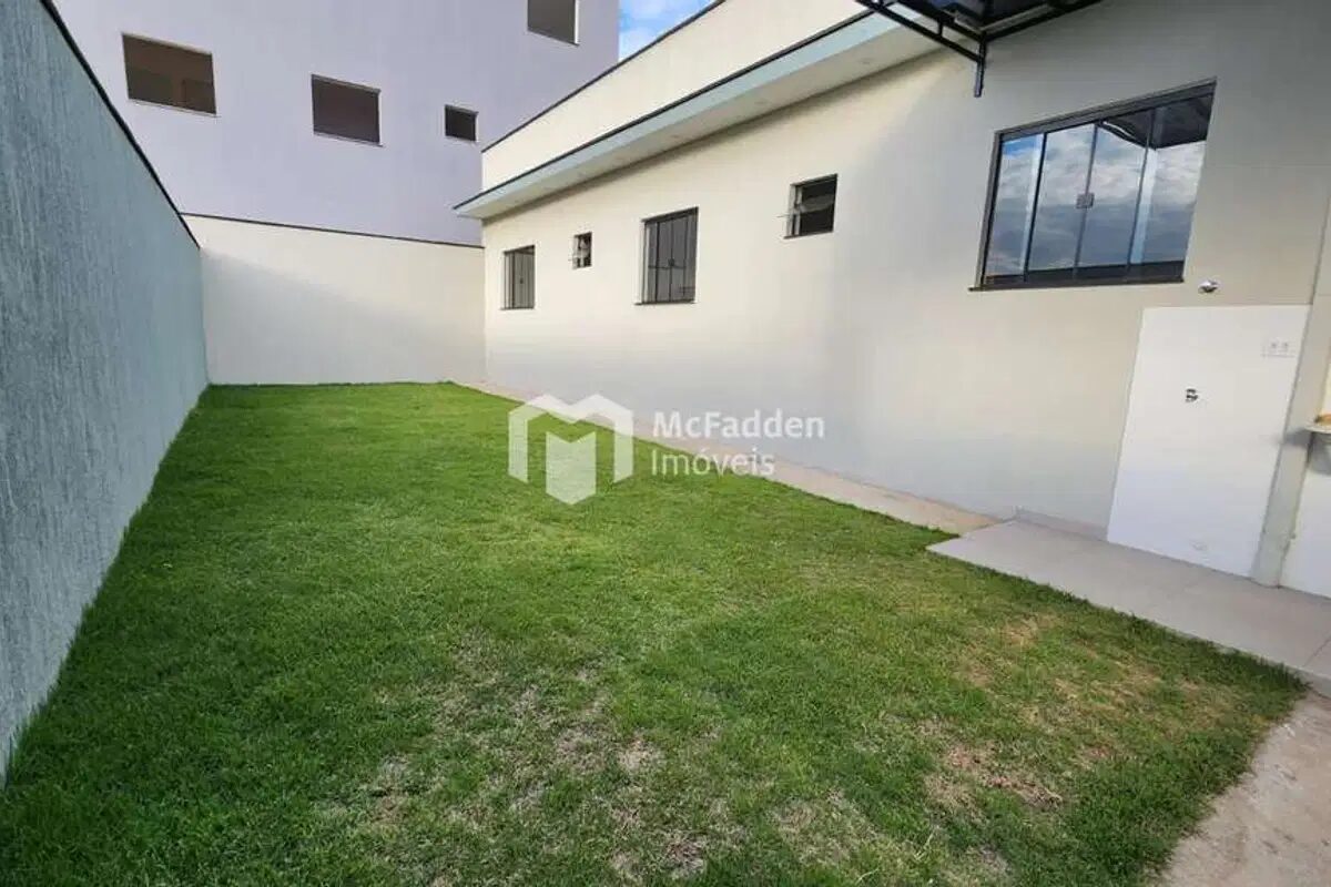 Foto 2 de Casa no Vale das Hortênsias