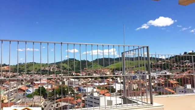 Foto 1 de Cobertura de 3 quartos (1 suíte) com terraço e churrasqueira, Centro
