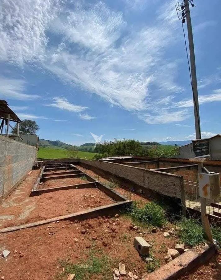 Foto 2 de Terreno de 200 m² na Rua Doutor Laércio Sanches, Açude