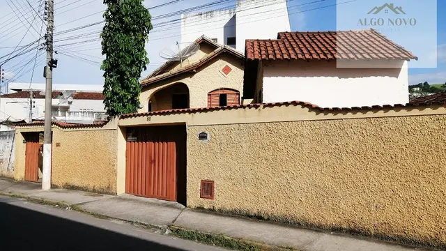 Foto 1 de Duas casas de 2 quartos com entradas independentes, Varginha