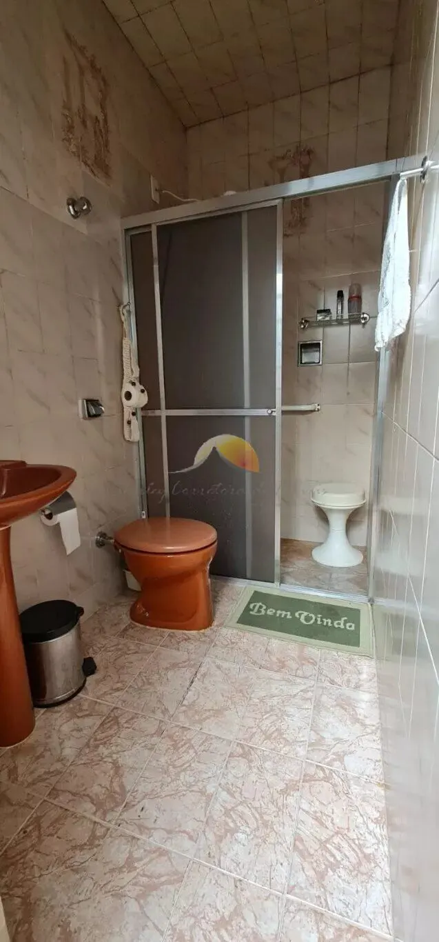 Foto 7 de Imóvel com casa da frente e casa dos fundos, 3 quartos cada e garagem para 4 carros, Estiva