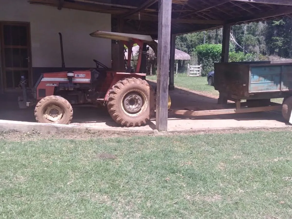 Foto 8 de Fazenda de 395 hectares com casa sede, 3 casas de caseiro e estrutura para gado, Área Rural de Itajubá