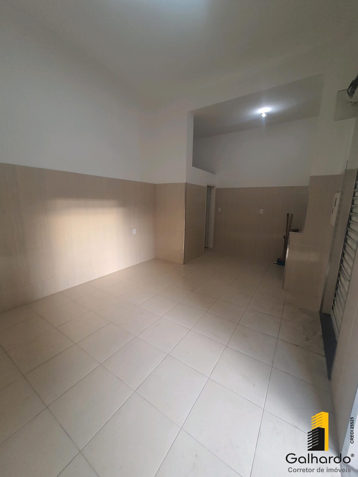 Foto 6 de Casa com loja no Morro Chic