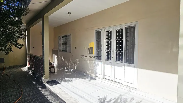 Foto 1 de Casa de 4 quartos na Avenida