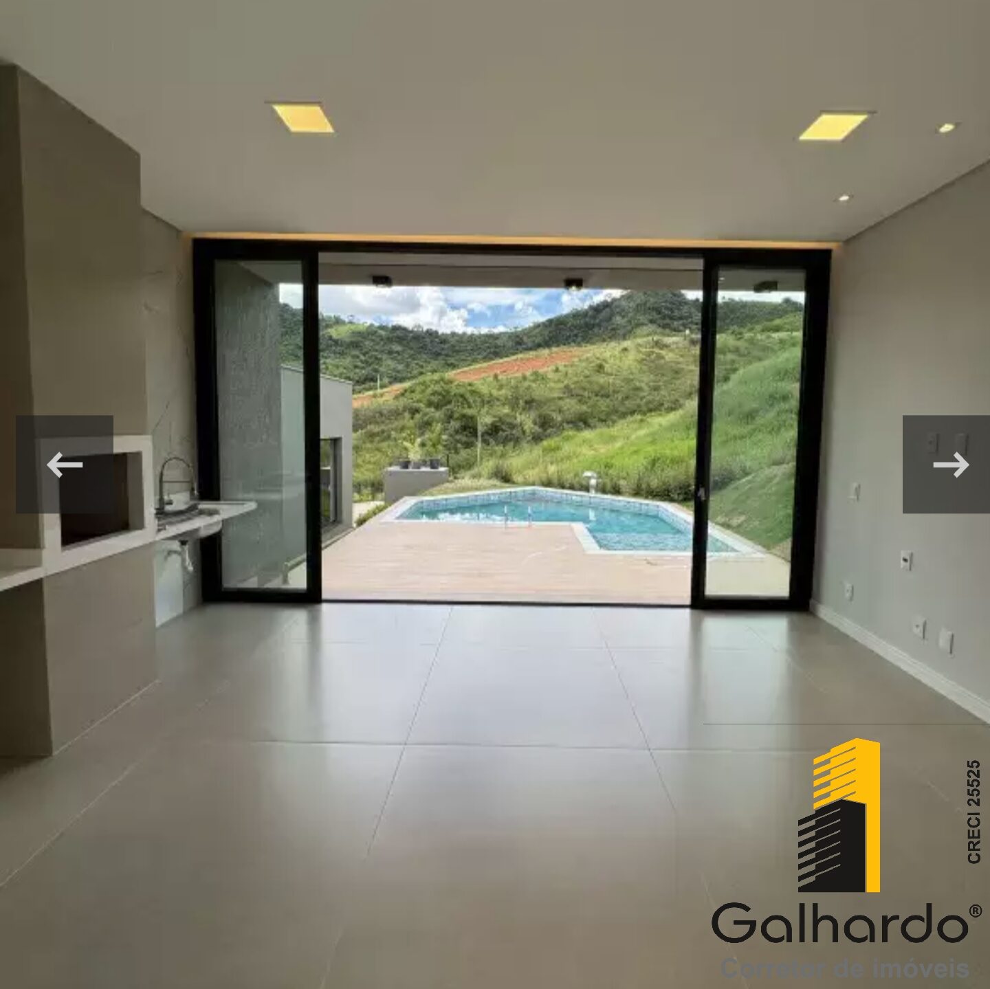 Foto 5 de Casa de 4 quartos no Pinheirinho