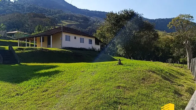 Chácara com 2.600 m² em São Pedro