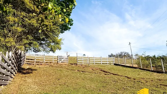Área rural de 8 hectares em São Pedro