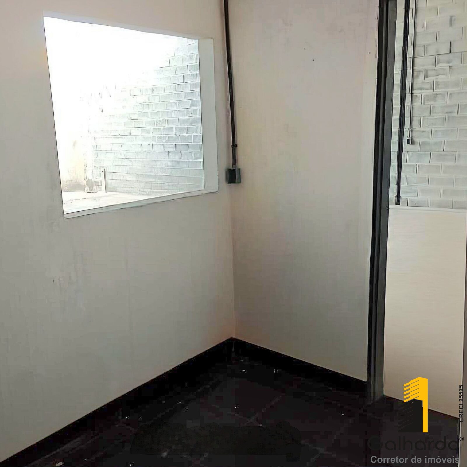 Foto 5 de Galpão comercial de 200 m² com pé direito duplo, Avenida
