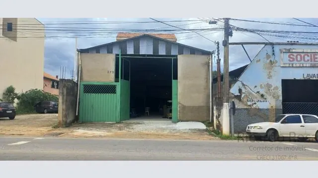 Galpão de 200 m² próximo à Sociedade dos Motoristas, São Sebastião
