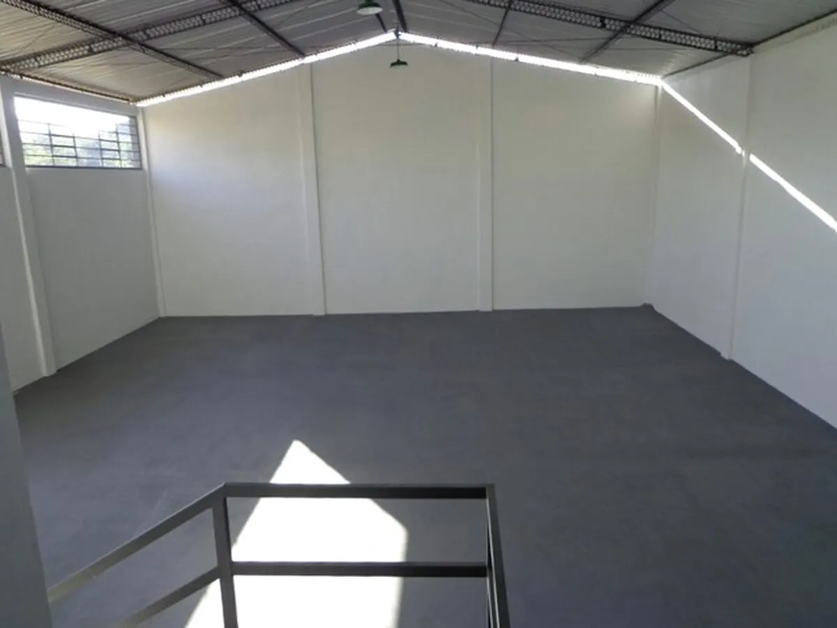 Foto 3 de Galpão de 300 m² próximo à Rodovia MG-295, Jardim das Colinas