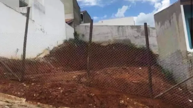 Lote de 200 m² em Jardim Eldorado
