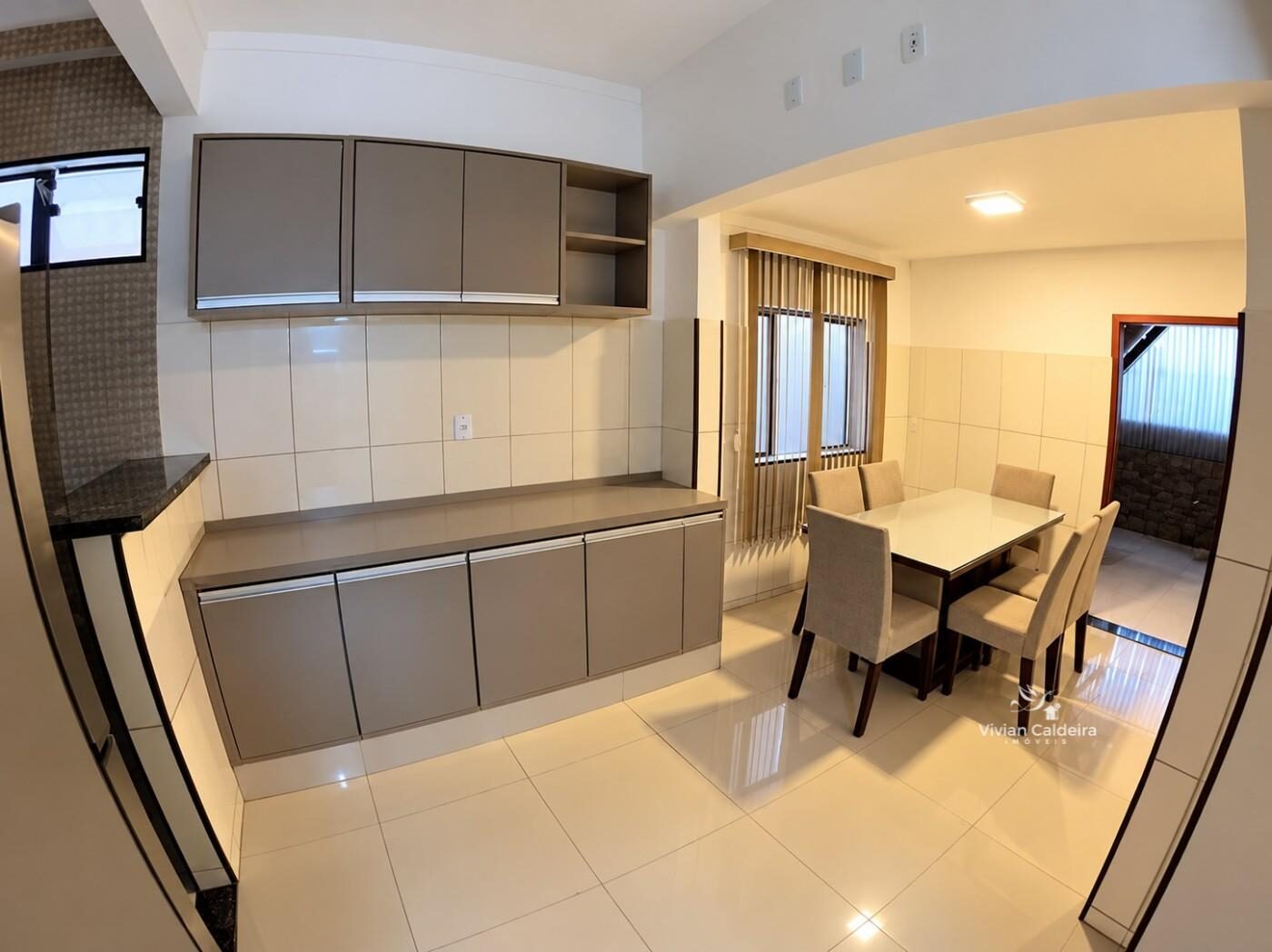 Foto 2 de Sobrado de 4 quartos na Vila Poddis, 118 m²
