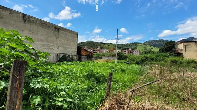 Lote de 347,75 m² em Medicina
