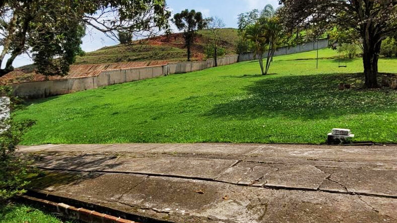 Lote de 1.100 m² em Anhumas