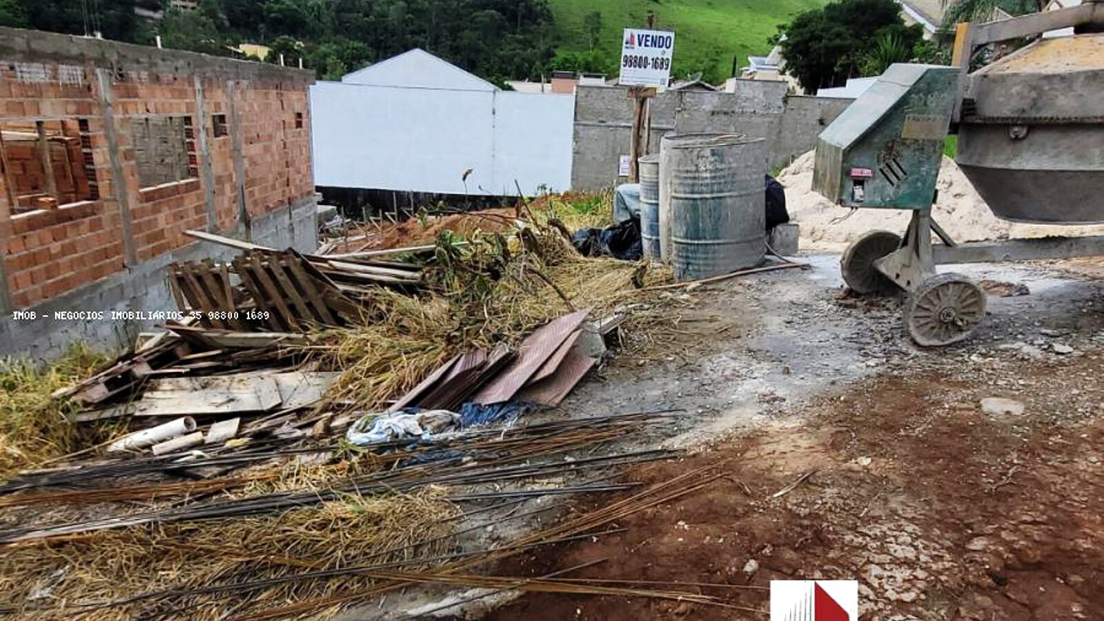 Lote de 490 m² no Pinheirinho